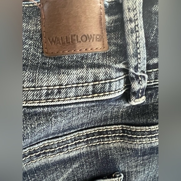 Wallflower Women's Straight Leg Jeans in Classic Blue Size 20 - Picture 5 of 6